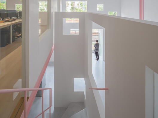 Apelron Contemporary / Aether Architects + Archigress Apelron Contemporary / Aether Architects + Archigress - Image 24 of 35