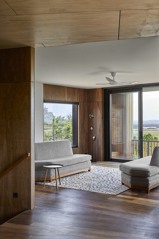 Hide House / MRTN Architects Hide House / MRTN Architects - Image 5 of 33