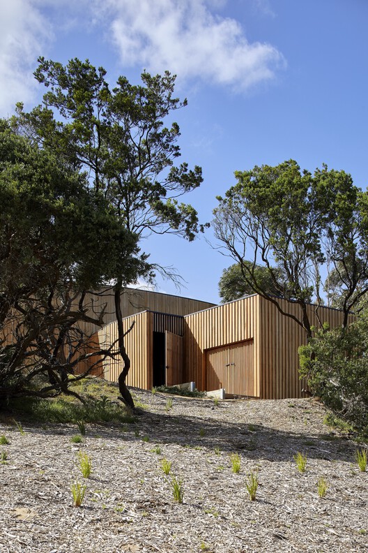 Hide House / MRTN Architects Hide House / MRTN Architects - Image 6 of 33