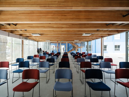 Renovación de la sede de la FUSP - Fundación de la Universidad de São Paulo / MMBB Arquitetos + Hugo Mesquita + Carolina Bueno - Fotografía interior, Madera, Sillas, Vidrio