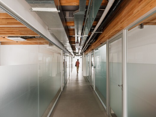 Renovación de la sede de la FUSP - Fundación de la Universidad de São Paulo / MMBB Arquitetos + Hugo Mesquita + Carolina Bueno - Fotografía interior, Iluminación, Vidrio