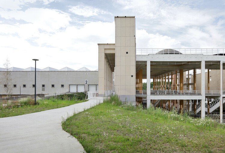Charleroi Palais des Expositions / AgwA + architecten jan de vylder inge vinck - Adaptive Reuse
