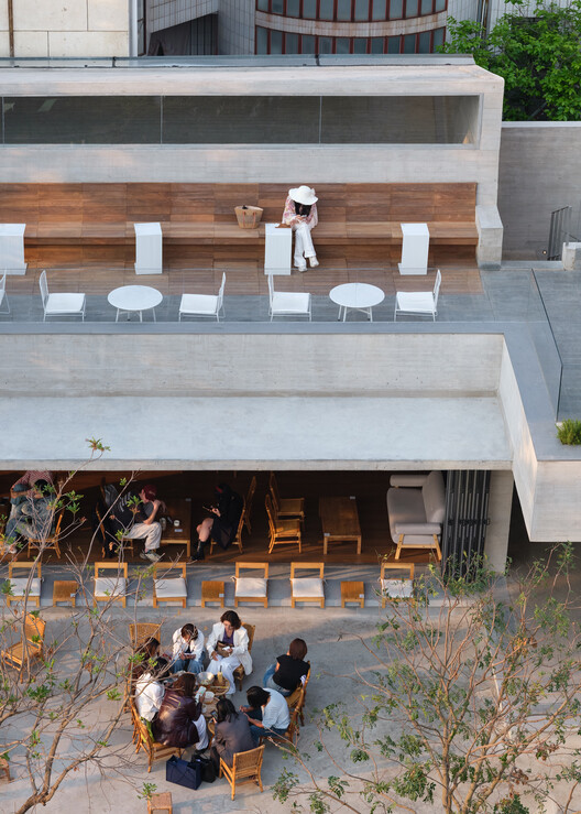 Voiceless Coffee · Sensory Lab / No10-Architects - Exterior Photography, Chair, Concrete, Balcony, Courtyard