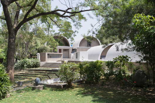 Climate, Culture, and Modernism: The Postcolonial Campus as Architectural Laboratory Climate, Culture, and Modernism: The Postcolonial Campus as Architectural Laboratory - Image 6 of 12