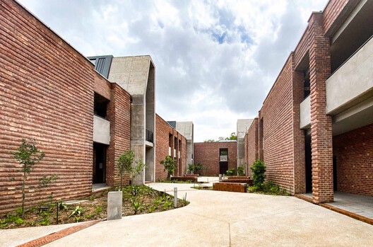 Climate, Culture, and Modernism: The Postcolonial Campus as Architectural Laboratory Climate, Culture, and Modernism: The Postcolonial Campus as Architectural Laboratory - Image 5 of 12