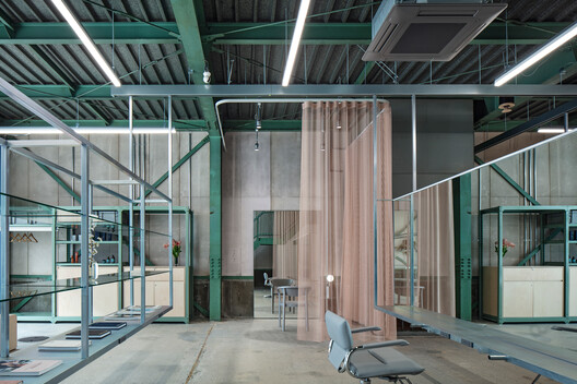 unravel Hair Salon / Atelier Write unravel Hair Salon / Atelier Write - Interior Photography, Lighting, Glass, Steel, Beam
