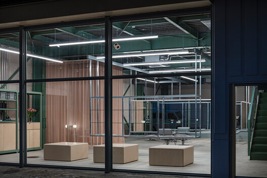 unravel Hair Salon / Atelier Write unravel Hair Salon / Atelier Write - Interior Photography, Glass, Steel