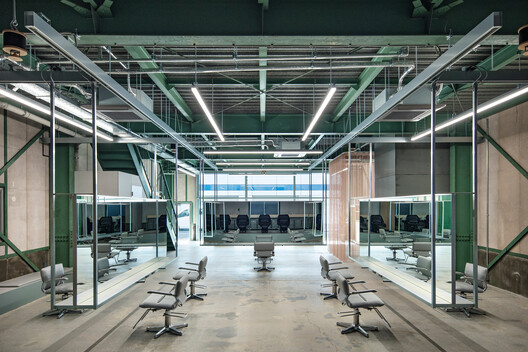 unravel Hair Salon / Atelier Write unravel Hair Salon / Atelier Write - Image 2 of 38