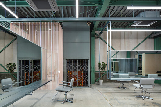 unravel Hair Salon / Atelier Write unravel Hair Salon / Atelier Write - Interior Photography, Lighting, Glass, Chair, Beam, Steel