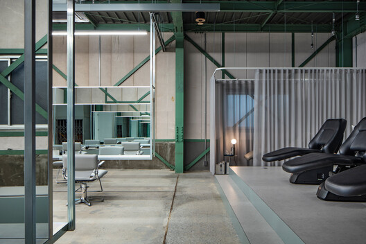 unravel Hair Salon / Atelier Write unravel Hair Salon / Atelier Write - Interior Photography, Lighting, Glass, Chair, Steel