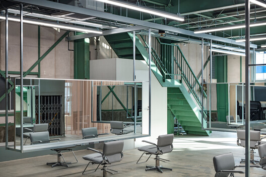 unravel Hair Salon / Atelier Write unravel Hair Salon / Atelier Write - Interior Photography, Living Room, Lighting, Chair, Glass, Steel