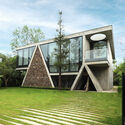 NextOffice–Alireza Taghaboni