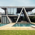 The Gable Villa / Next Office–Alireza Taghaboni - Houses