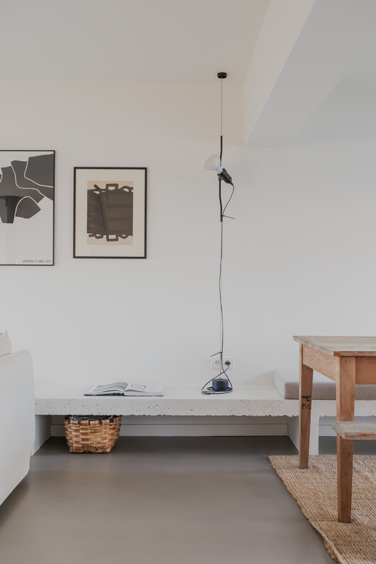 Workers' House Renovation / Cecile Elicagaray Architecte Workers' House Renovation / Cecile Elicagaray Architecte - Interior Photography, Wood, Lighting, Chair