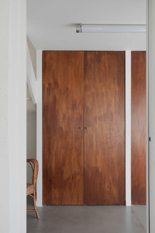 Workers' House Renovation / Cecile Elicagaray Architecte Workers' House Renovation / Cecile Elicagaray Architecte - Interior Photography, Wood, Door