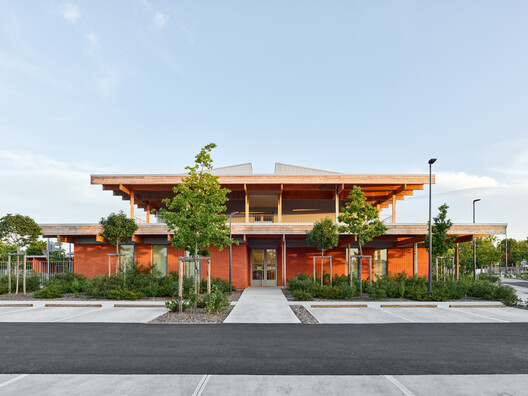 Alain Bertrand School Complex / GGR architectes - Exterior Photography