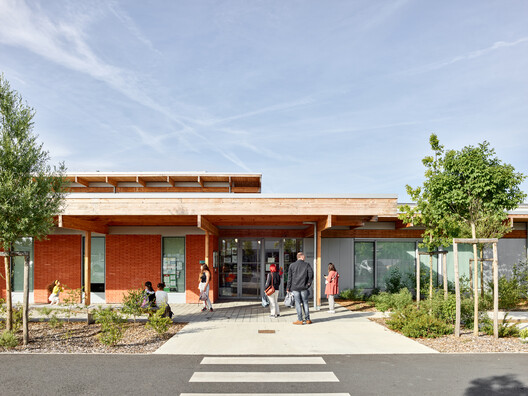 Alain Bertrand School Complex / GGR architectes - Exterior Photography