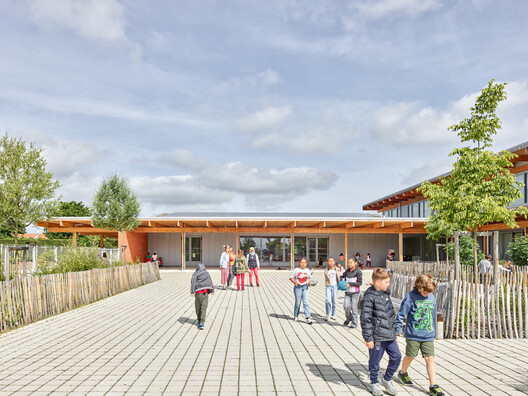 Alain Bertrand School Complex / GGR architectes - Exterior Photography