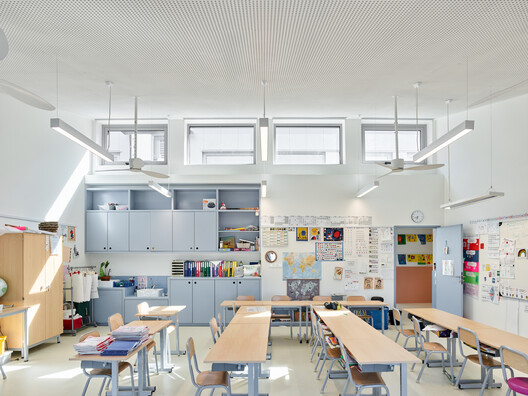 Alain Bertrand School Complex / GGR architectes - Interior Photography, Dining room, Table, Chair, Shelving