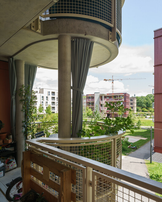 Ute-Strittmatter-Strasse — Collective Living in Freiham / 03 Arch. + ENEFF Architekten + Illiz Architektur + Westner Schührer Zöhrer Ute-Strittmatter-Strasse — Collective Living in Freiham / 03 Arch. + ENEFF Architekten + Illiz Architektur + Westner Schührer Zöhrer - Image 4 of 19
