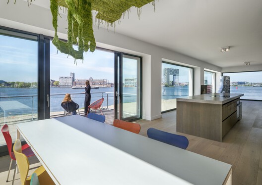 KAAP - Residential District and Circular Pavilion / Powerhouse Company + Orange Architects + NEXT architects KAAP - Residential District and Circular Pavilion / Powerhouse Company + Orange Architects + NEXT architects - Interior Photography, Kitchen