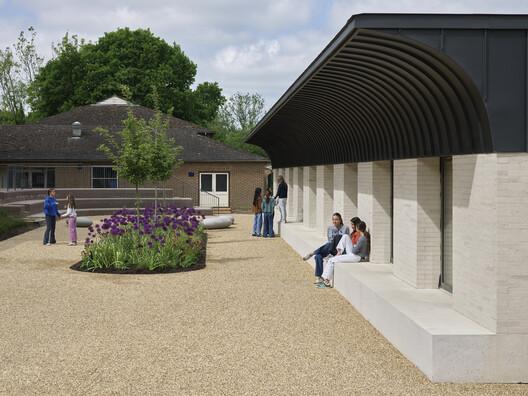 St Raphael's Health and Wellbeing Center / Adam Richards Architects St Raphael's Health and Wellbeing Center / Adam Richards Architects - Exterior Photography, Garden