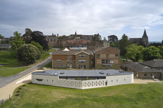 St Raphael's Health and Wellbeing Center / Adam Richards Architects St Raphael's Health and Wellbeing Center / Adam Richards Architects - Exterior Photography, Courtyard