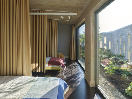 St Raphael's Health and Wellbeing Center / Adam Richards Architects St Raphael's Health and Wellbeing Center / Adam Richards Architects - Interior Photography, Bedroom, Wood