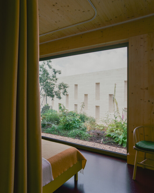 St Raphael's Health and Wellbeing Center / Adam Richards Architects St Raphael's Health and Wellbeing Center / Adam Richards Architects - Interior Photography
