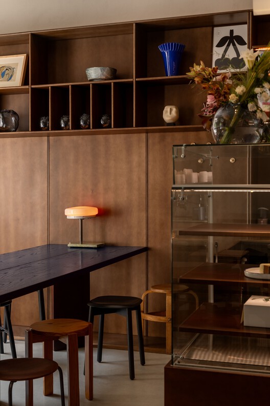 Mitte Café 2.0 / LIS design studio - Image 8 of 23