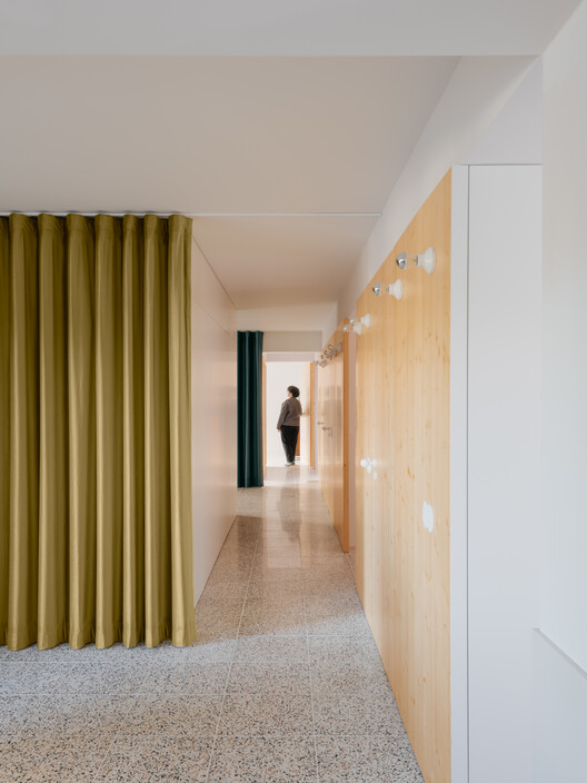 Manuela Porto 10 Apartment / ALA.rquitectos Manuela Porto 10 Apartment / ALA.rquitectos - Image 11 of 28