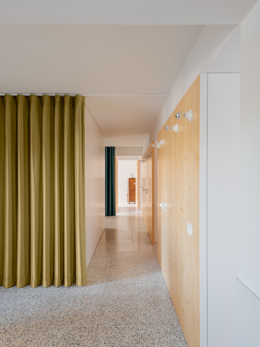 Manuela Porto 10 Apartment / ALA.rquitectos Manuela Porto 10 Apartment / ALA.rquitectos - Image 10 of 28