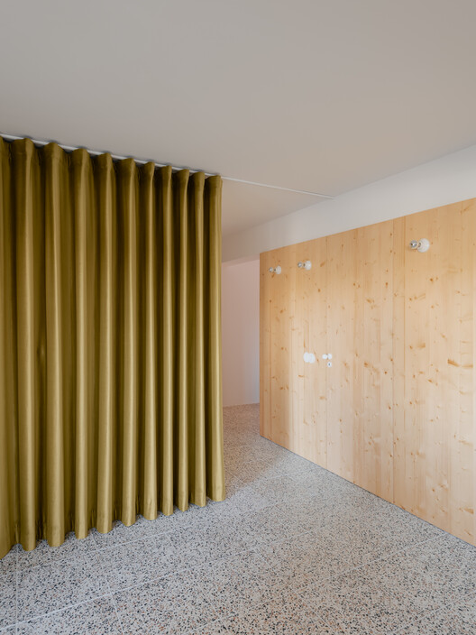 Manuela Porto 10 Apartment / ALA.rquitectos Manuela Porto 10 Apartment / ALA.rquitectos - Image 8 of 28