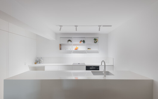 Manuela Porto 10 Apartment / ALA.rquitectos Manuela Porto 10 Apartment / ALA.rquitectos - Interior Photography, Kitchen, Countertop, Sink