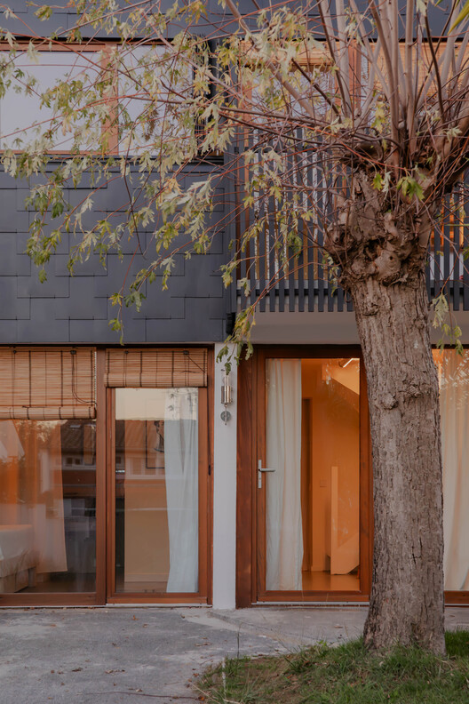 Workers' House Renovation / Cecile Elicagaray Architecte Workers' House Renovation / Cecile Elicagaray Architecte - Exterior Photography, Wood, Door, Concrete