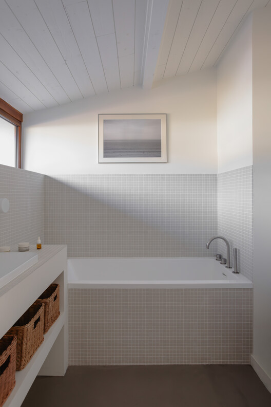 Workers' House Renovation / Cecile Elicagaray Architecte Workers' House Renovation / Cecile Elicagaray Architecte - Image 18 of 29