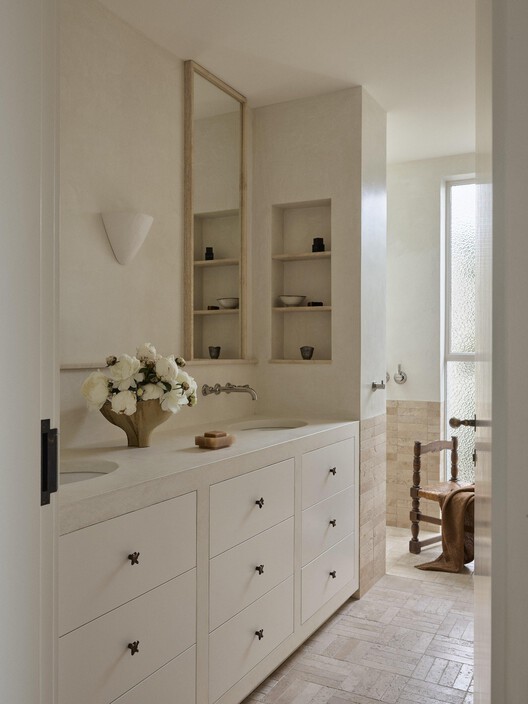 Bondi Beach Villa / Common Office Bondi Beach Villa / Common Office - Interior Photography, Bathroom, Sink, Countertop