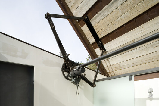 When Architecture Moves: Kinetic Design and the Rituals of Space When Architecture Moves: Kinetic Design and the Rituals of Space - Image 5 of 41