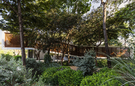 Ascendente House / TETRO Arquitetura Ascendente House / TETRO Arquitetura - Image 8 of 19