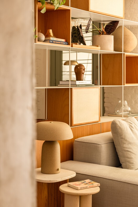 Conde House / Terra Arquitetura Conde House / Terra Arquitetura - Interior Photography, Wood, Shelving, Chair