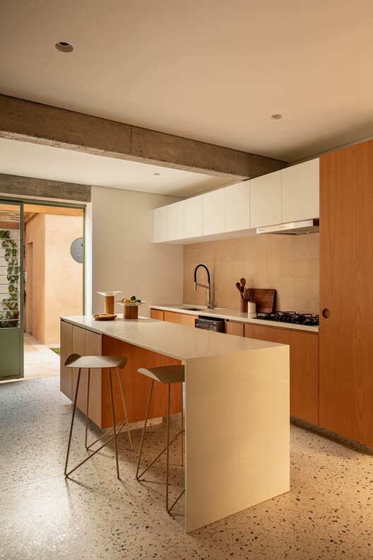 Conde House / Terra Arquitetura Conde House / Terra Arquitetura - Interior Photography, Kitchen, Countertop, Wood, Chair
