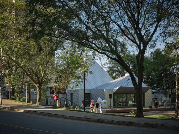 Mabelle Park / LGA Architectural Partners - Public Architecture