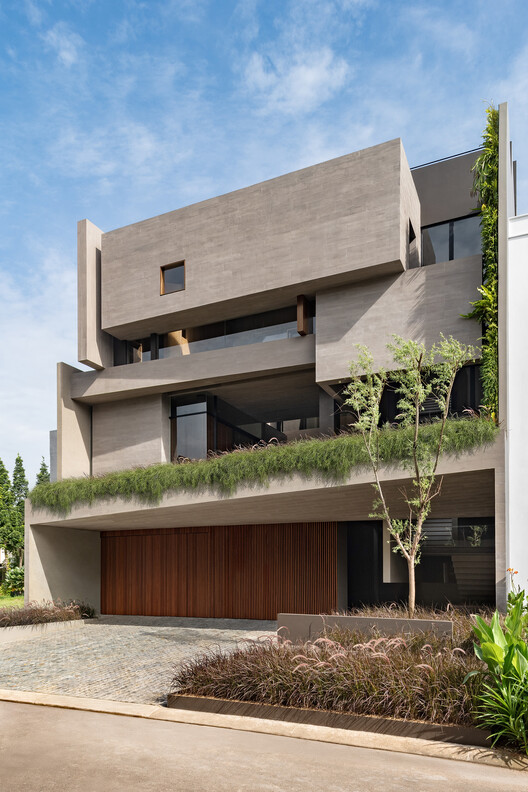 O4 House / studiokian - Exterior Photography, Houses, Balcony