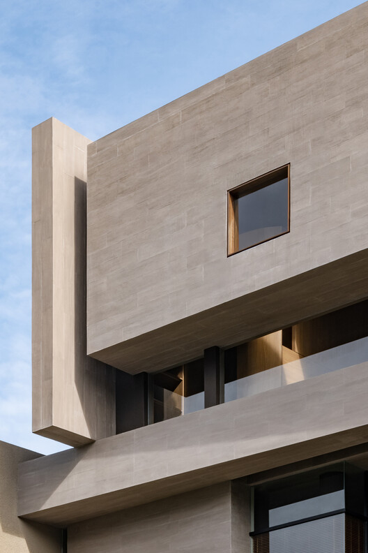 O4 House / studiokian O4 House / studiokian - Exterior Photography, Concrete, Balcony