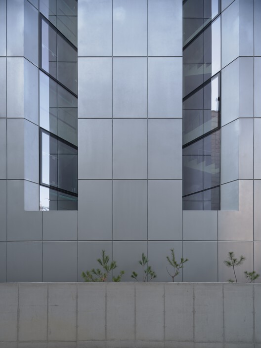 3D Building / FHHH friends - Image 18 of 39
