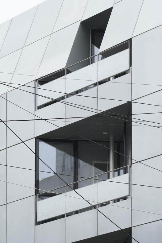 3D Building / FHHH friends - Image 31 of 39