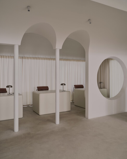 Malli Showroom / UP2DATE architects - Interior Photography, Column