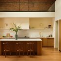 Tribeca Residence / Muqaddas Akkari Studio - Interior Photography, Apartment Interiors, Kitchen, Countertop, Chair