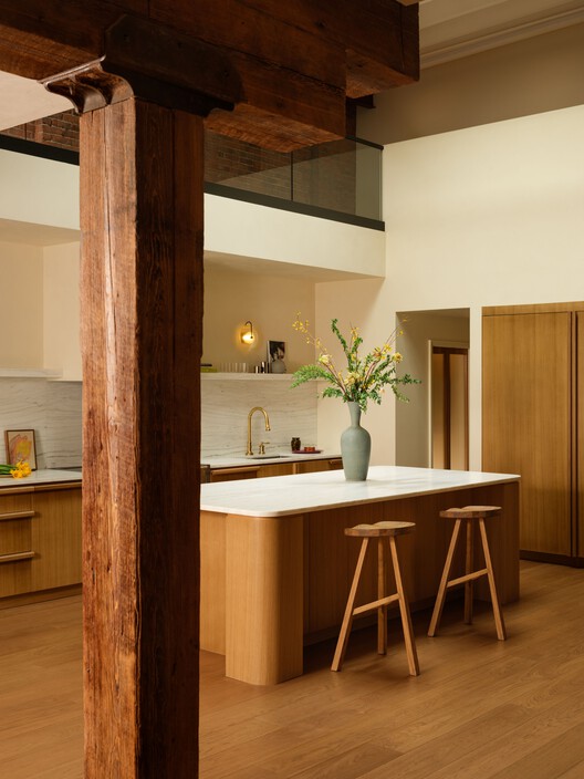 Tribeca Residence / Muqaddas Akkari Studio Tribeca Residence / Muqaddas Akkari Studio - Interior Photography, Kitchen, Wood, Lighting, Door