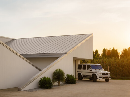 Slope House / SOURCE Architecture Studio - Image 21 of 27